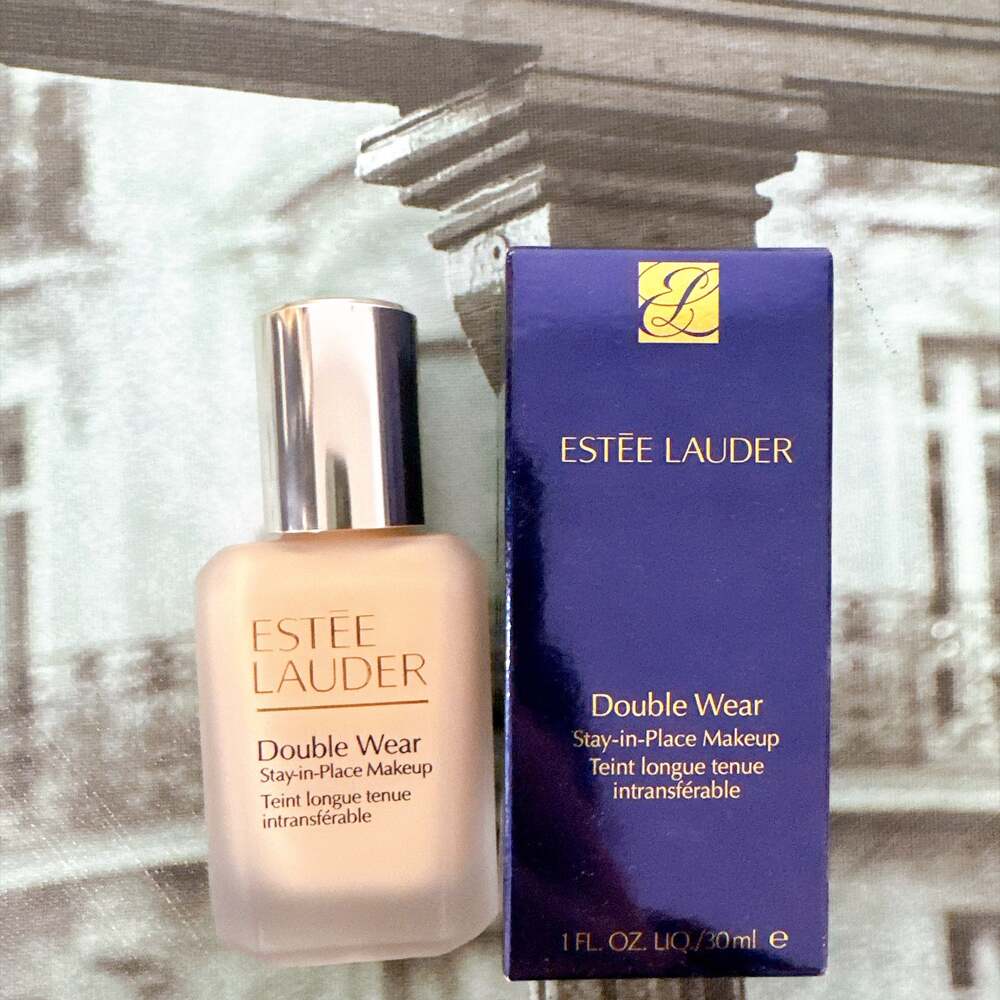 Estée Lauder Double Wear Foundation 1N1 Ivory Nude